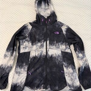 The North Face Women's Black and White Rain Jacket